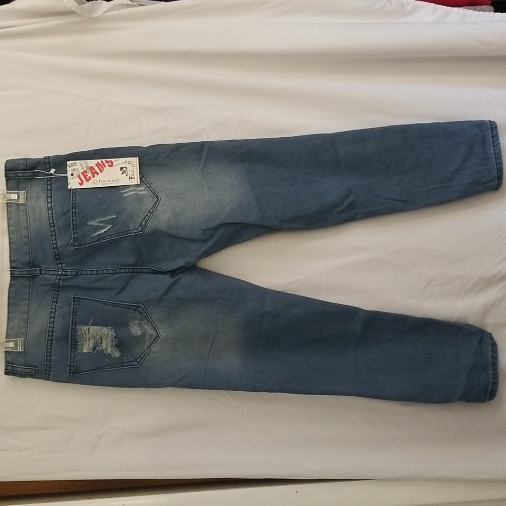 Jeans - Picture 2 of 2